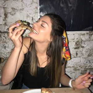 Meet your Posher, Luana